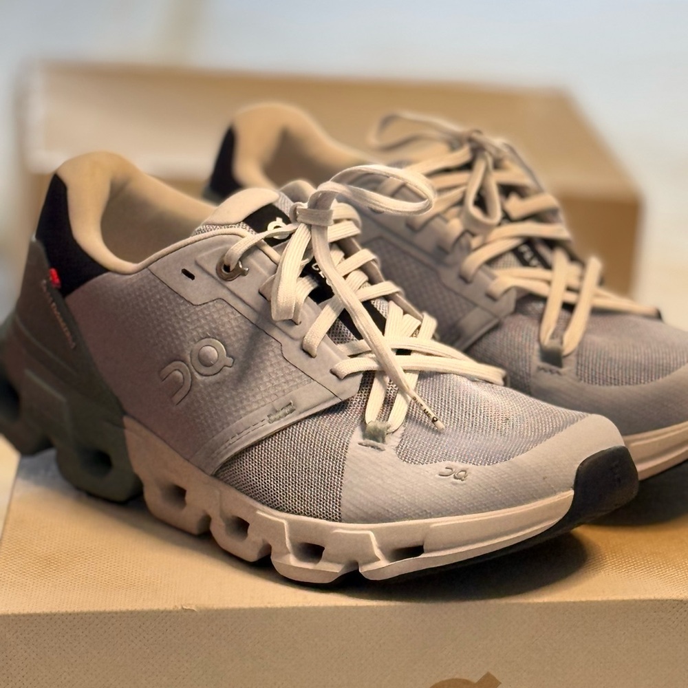 On Running Men's Gray Running Shoes